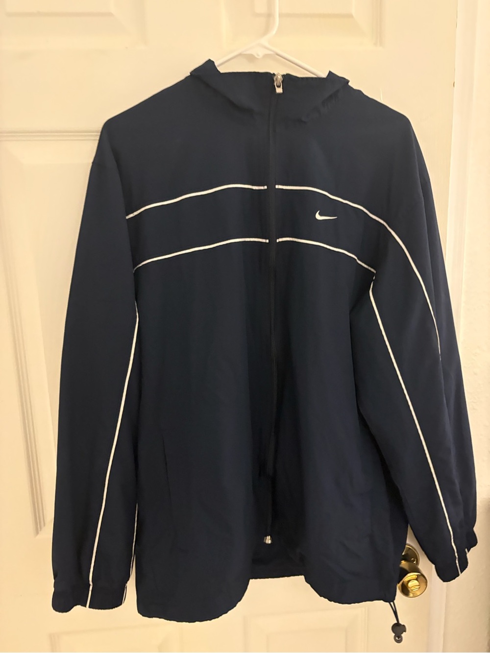 Nike Men’s Navy Blue Full-Zip Windbreaker with White Piping